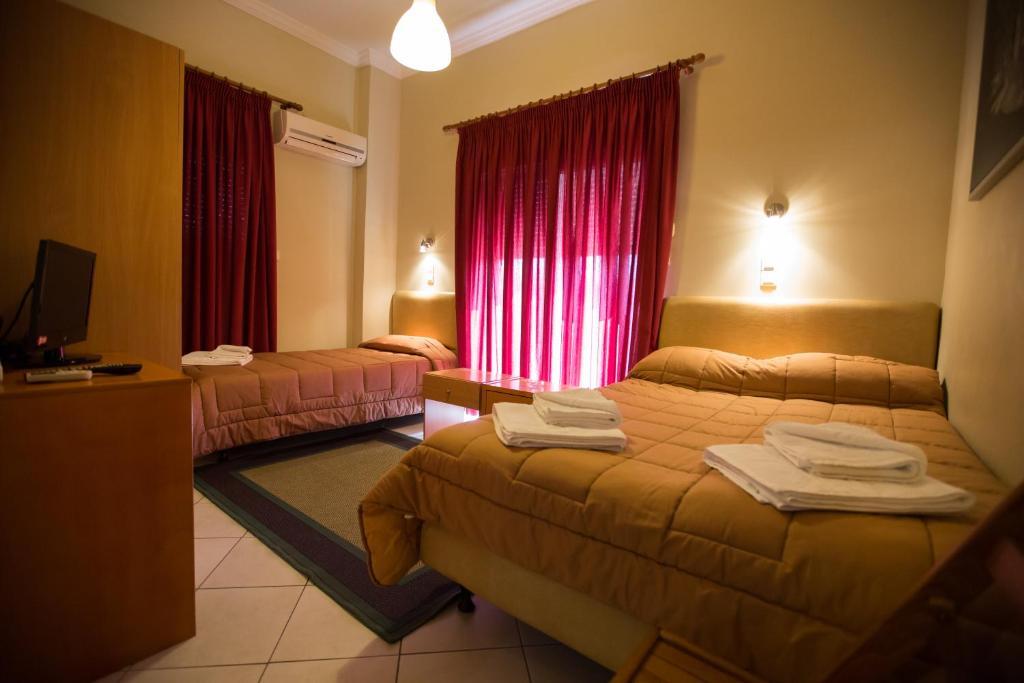 Hotel Niki Nafpaktos Habitación foto