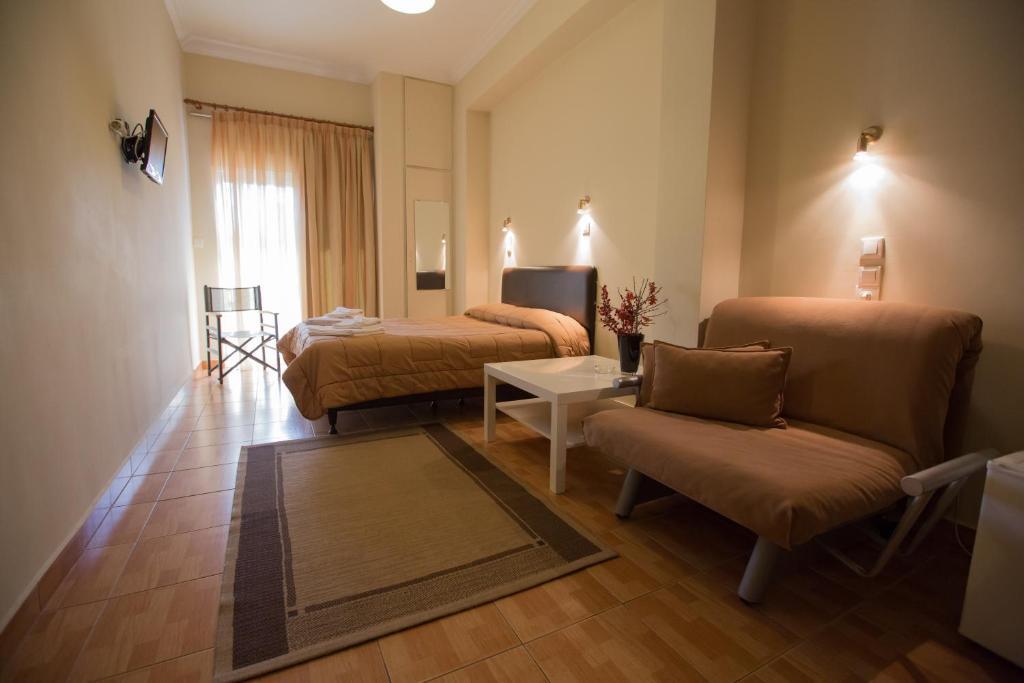 Hotel Niki Nafpaktos Habitación foto
